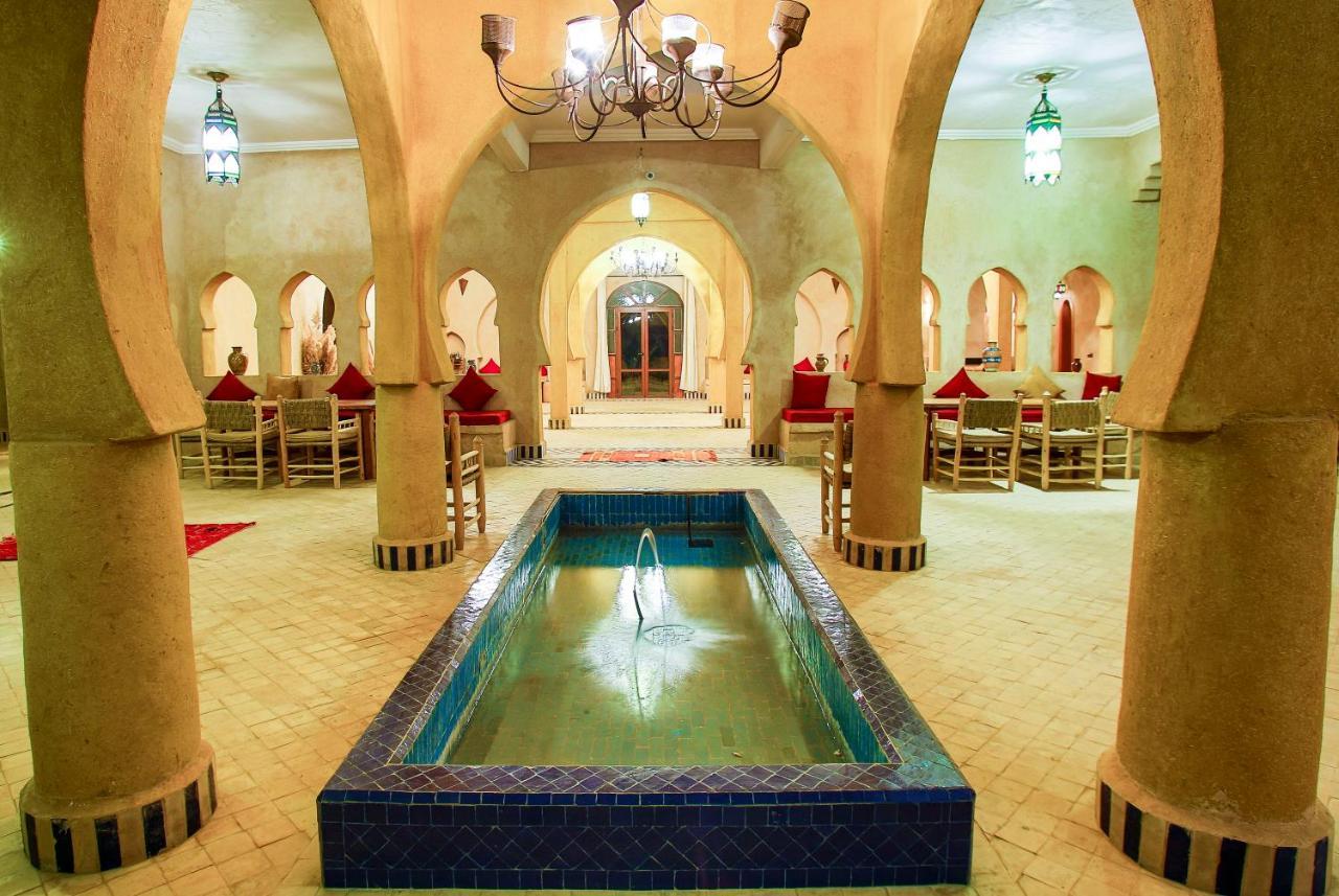 Riadsuerteloca Merzouga Hassilabied Eksteriør billede The interior of the hotel