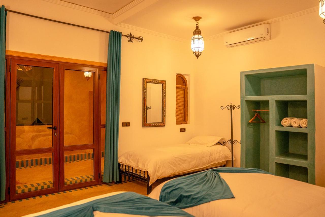 Riadsuerteloca Merzouga Hassilabied Eksteriør billede A bedroom at the hotel