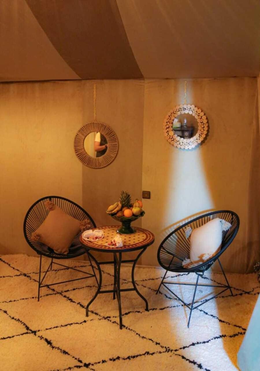 Riadsuerteloca Merzouga Hassilabied Eksteriør billede A room at the hotel