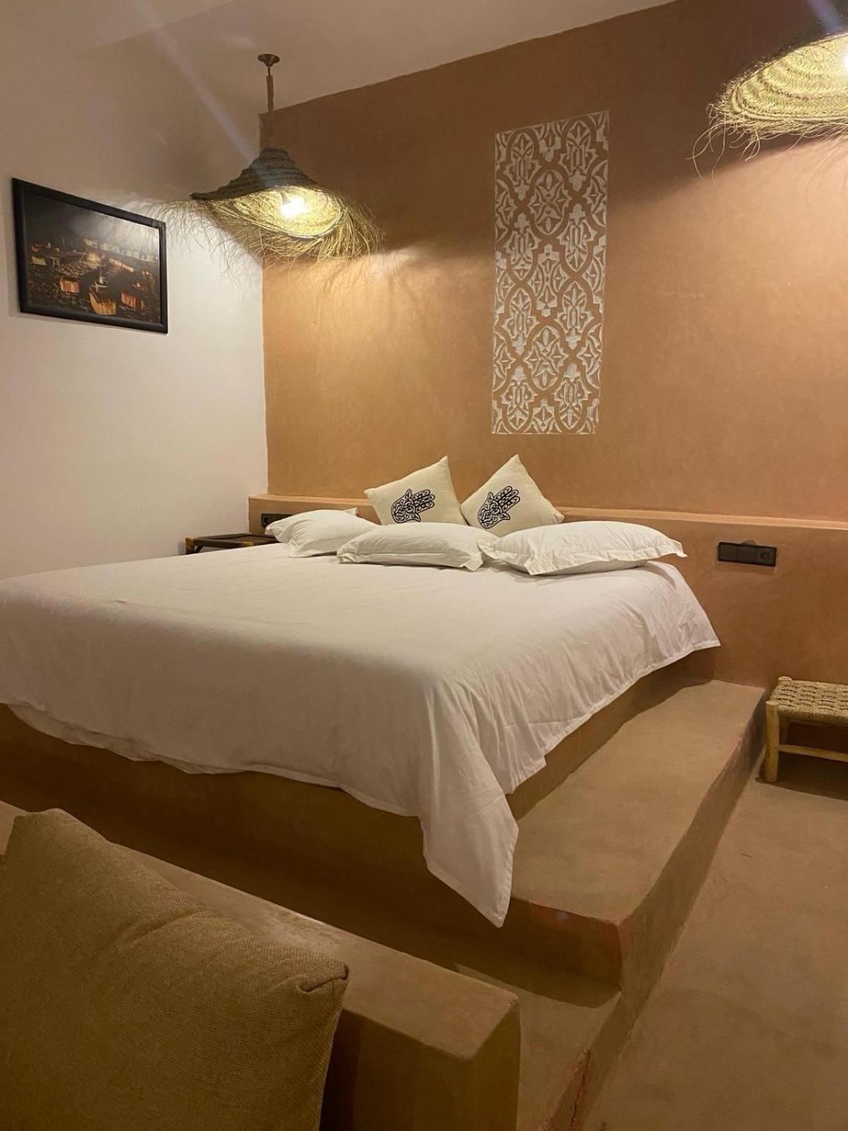 Riadsuerteloca Merzouga Hassilabied Eksteriør billede A guest room at the hotel