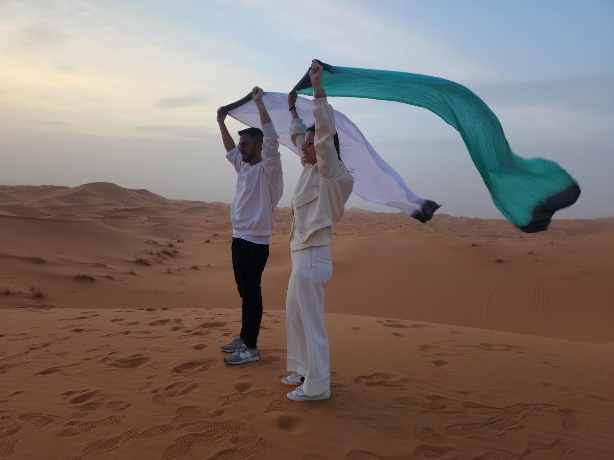 Riadsuerteloca Merzouga Hassilabied Eksteriør billede The flag of the United Arab Emirates