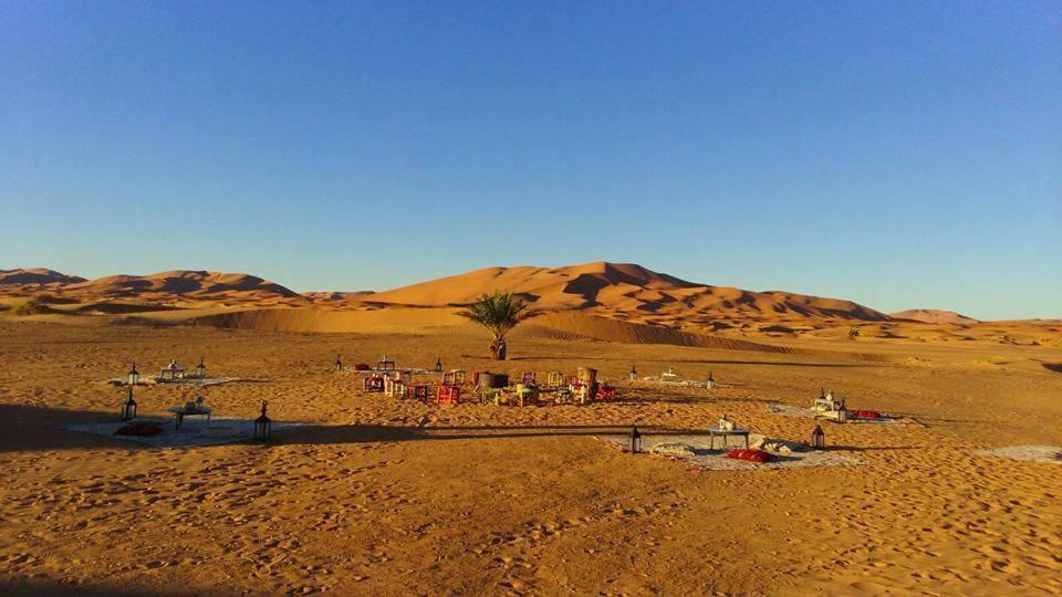 Riadsuerteloca Merzouga Hassilabied Eksteriør billede The desert of the Sahara